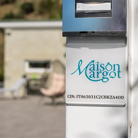 Maison Margot * Форио