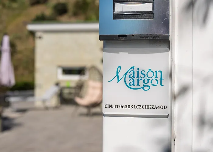 Maison Margot * איסקיה